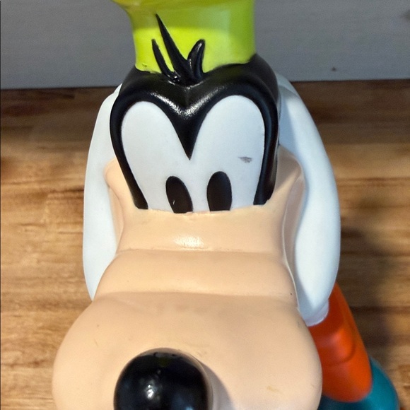 Vintage Disney Goofy Water Plastic "Big Sipper" with straw - Picture 2 of 8